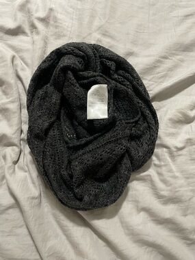 3/$10 Minicci Charcoal Gray Open-Knit Loop Scarf